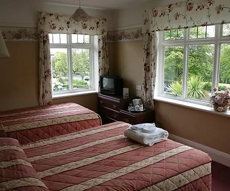 Ryndle Court Hotel 2*