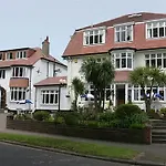Hotel Ryndle Court 2*