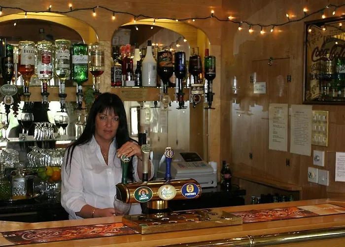 Ryndle Court Hotel 2*