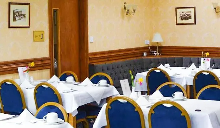 Hotel Ryndle Court 2*